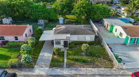 1235 NW 86th Street Miami FL 33147