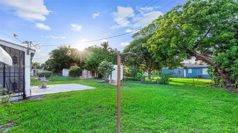 1235 NW 86th Street Miami FL 33147
