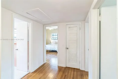 425 Cadagua Avenue Coral Gables FL 33146
