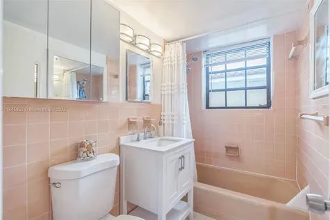 425 Cadagua Avenue Coral Gables FL 33146