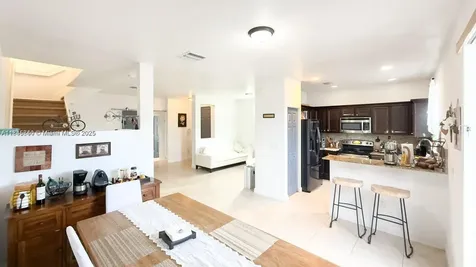 1001 NE 208th Street Miami FL 33179