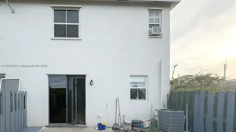 1001 NE 208th Street Miami FL 33179