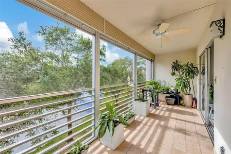 2101 Lucaya Bend Coconut Creek FL 33066