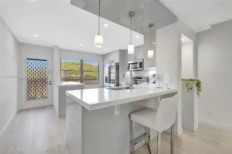 2101 Lucaya Bend Coconut Creek FL 33066