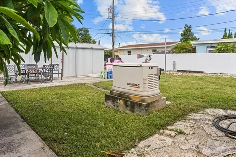 117 W 34th Street Hialeah FL 33012