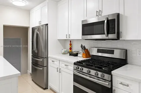 117 W 34th Street Hialeah FL 33012