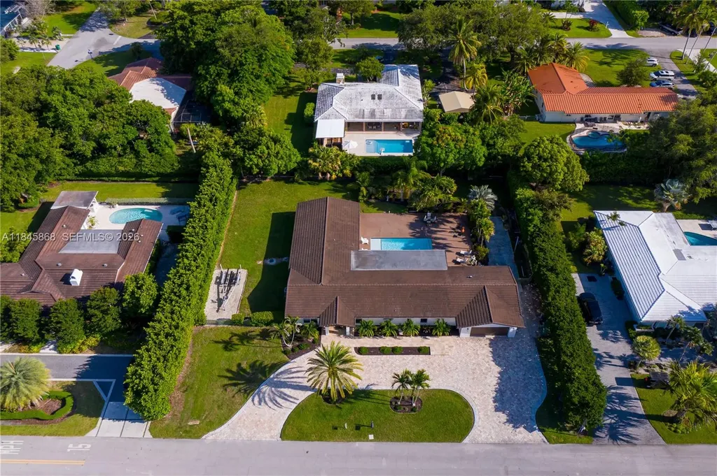 6960 SW 148th Terrace Palmetto Bay FL 33158