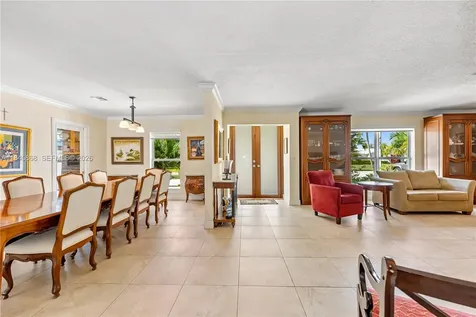 6960 SW 148th Terrace Palmetto Bay FL 33158