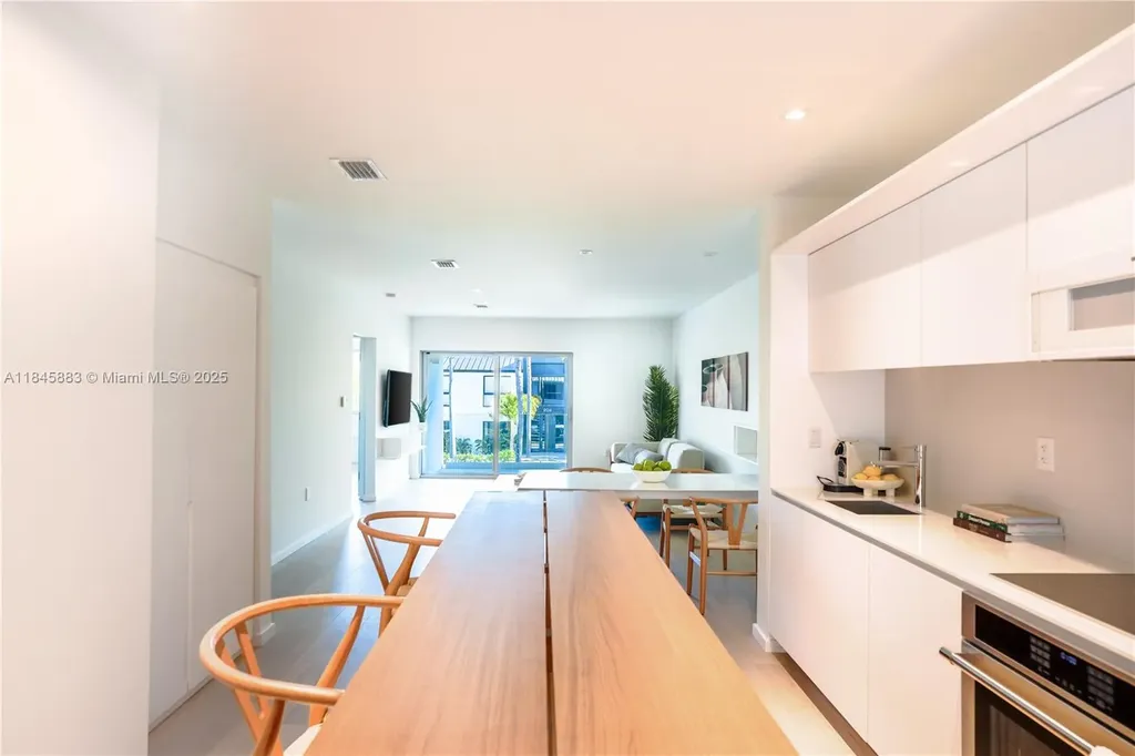 201 Sunrise Drive Key Biscayne FL 33149