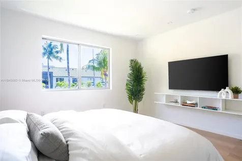 201 Sunrise Drive Key Biscayne FL 33149