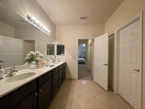 8878 W 33rd Avenue Hialeah FL 33018