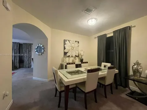 8878 W 33rd Avenue Hialeah FL 33018