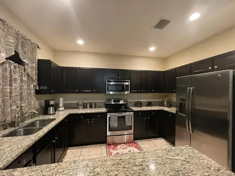 8878 W 33rd Avenue Hialeah FL 33018