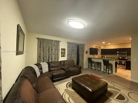 8878 W 33rd Avenue Hialeah FL 33018