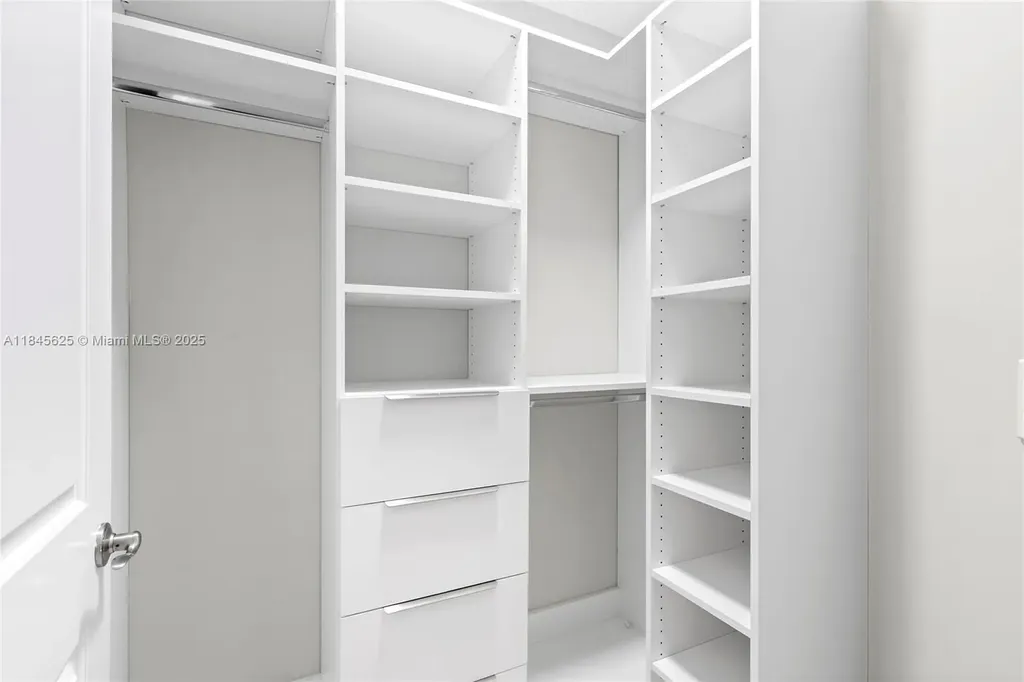 811 SE 12th Court Fort Lauderdale FL 33316