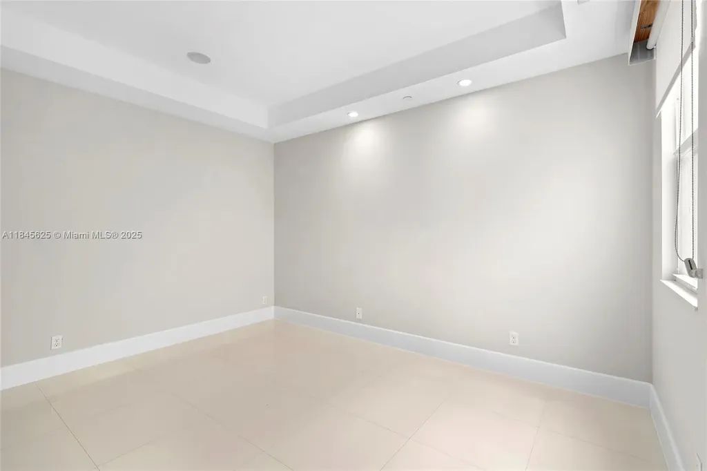 811 SE 12th Court Fort Lauderdale FL 33316