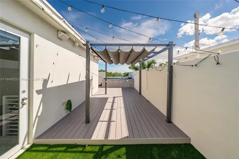 811 SE 12th Court Fort Lauderdale FL 33316