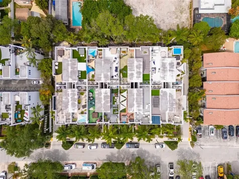 811 SE 12th Court Fort Lauderdale FL 33316