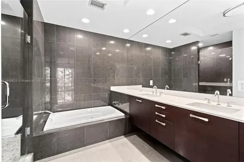 811 SE 12th Court Fort Lauderdale FL 33316
