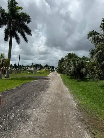 152 Street Unincorporated Dade FL 33187