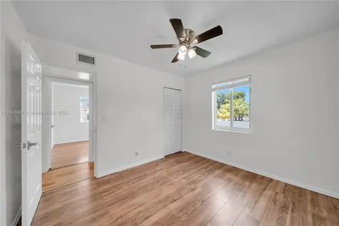 1710 SW 98th Terrace Miramar FL 33025