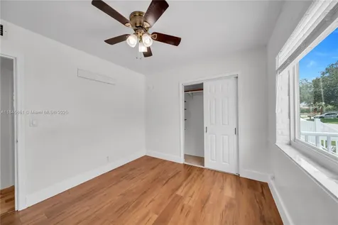1710 SW 98th Terrace Miramar FL 33025