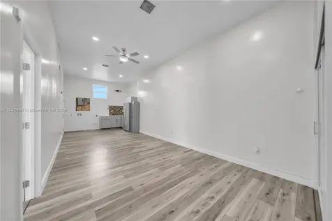 1710 SW 98th Terrace Miramar FL 33025