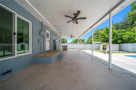 1710 SW 98th Terrace Miramar FL 33025