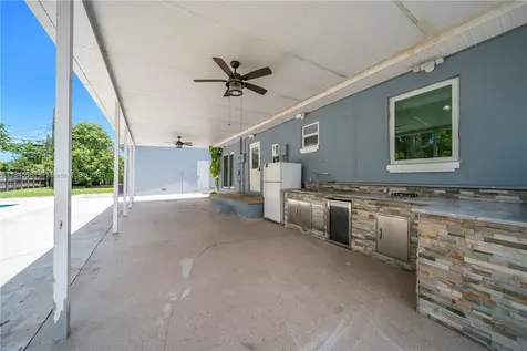 1710 SW 98th Terrace Miramar FL 33025