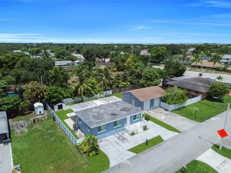 1710 SW 98th Terrace Miramar FL 33025
