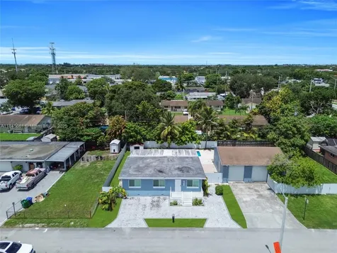 1710 SW 98th Terrace Miramar FL 33025