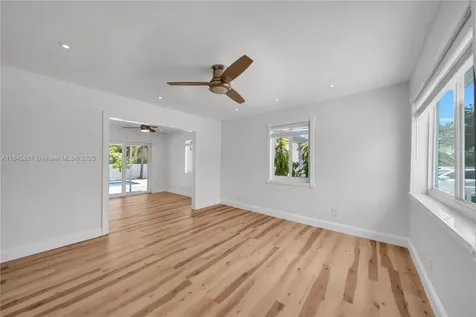 1710 SW 98th Terrace Miramar FL 33025