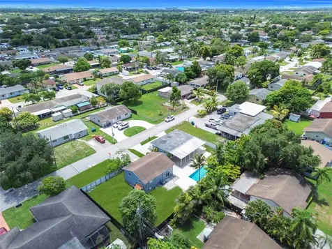 1710 SW 98th Terrace Miramar FL 33025