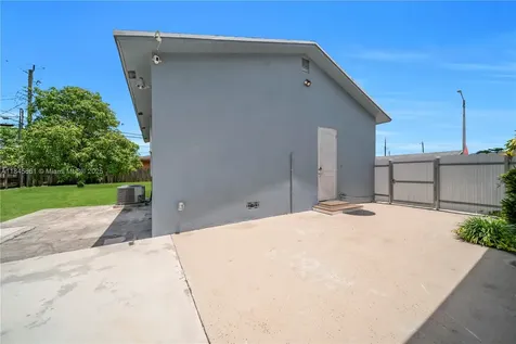 1710 SW 98th Terrace Miramar FL 33025