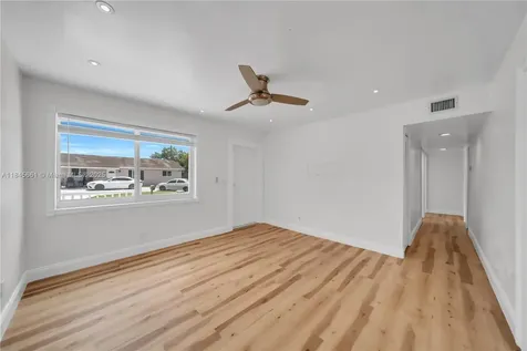 1710 SW 98th Terrace Miramar FL 33025