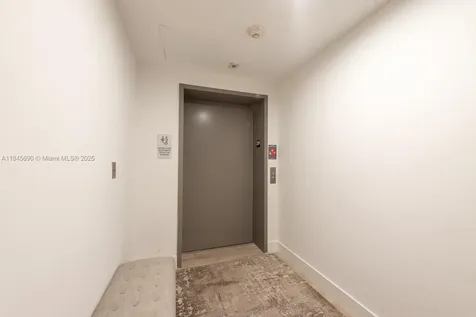 16385 Biscayne Boulevard Sunny Isles Beach FL 33160