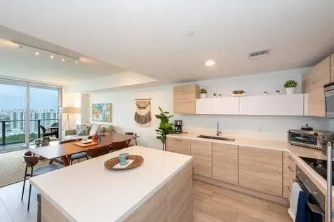 16385 Biscayne Boulevard Sunny Isles Beach FL 33160