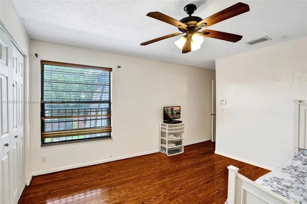 2560 NW 99th Avenue Coral Springs FL 33065