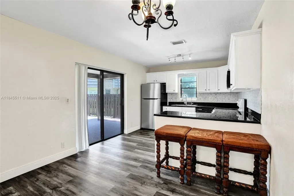 2560 NW 99th Avenue Coral Springs FL 33065