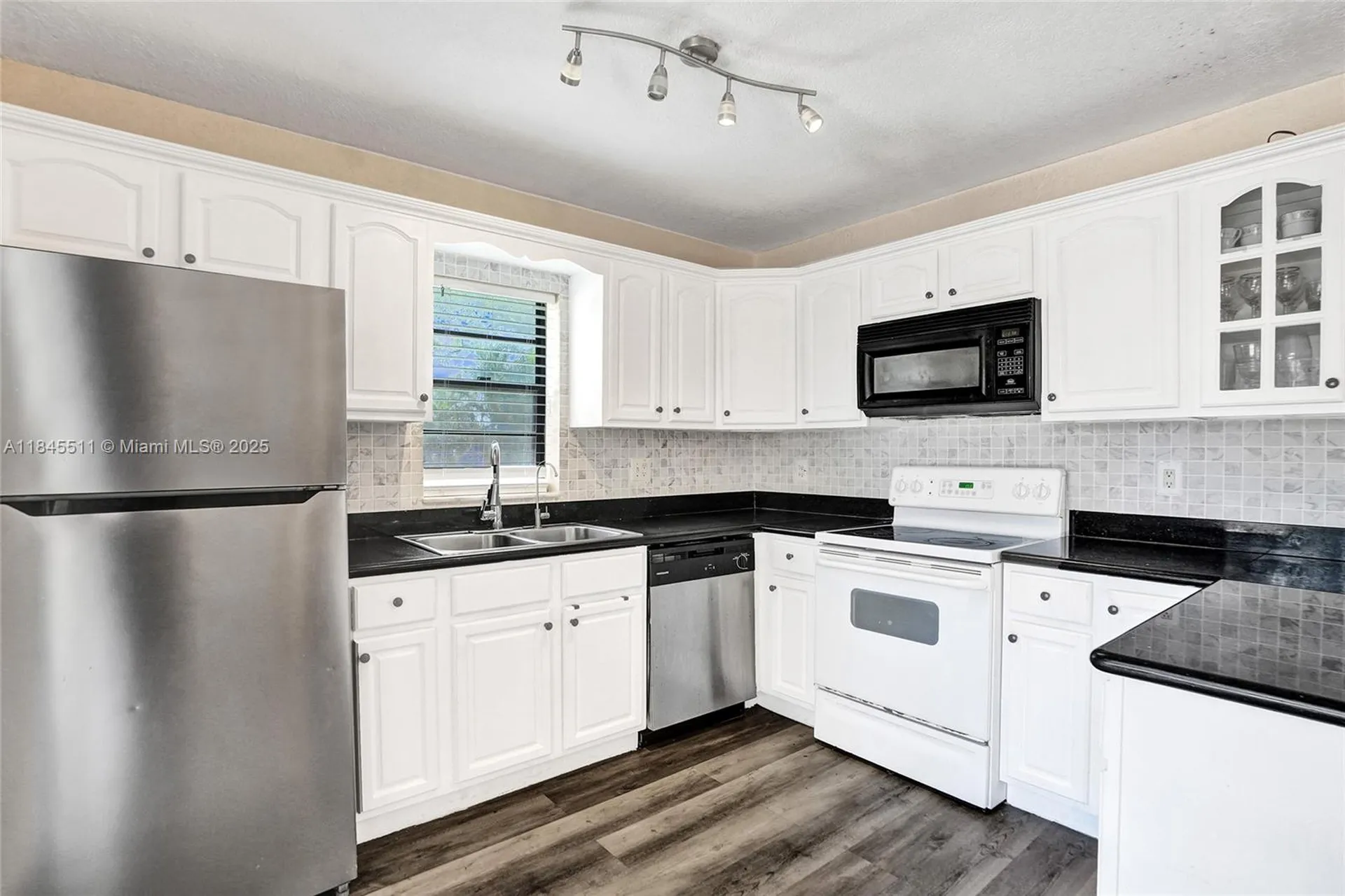 2560 NW 99th Avenue Coral Springs FL 33065