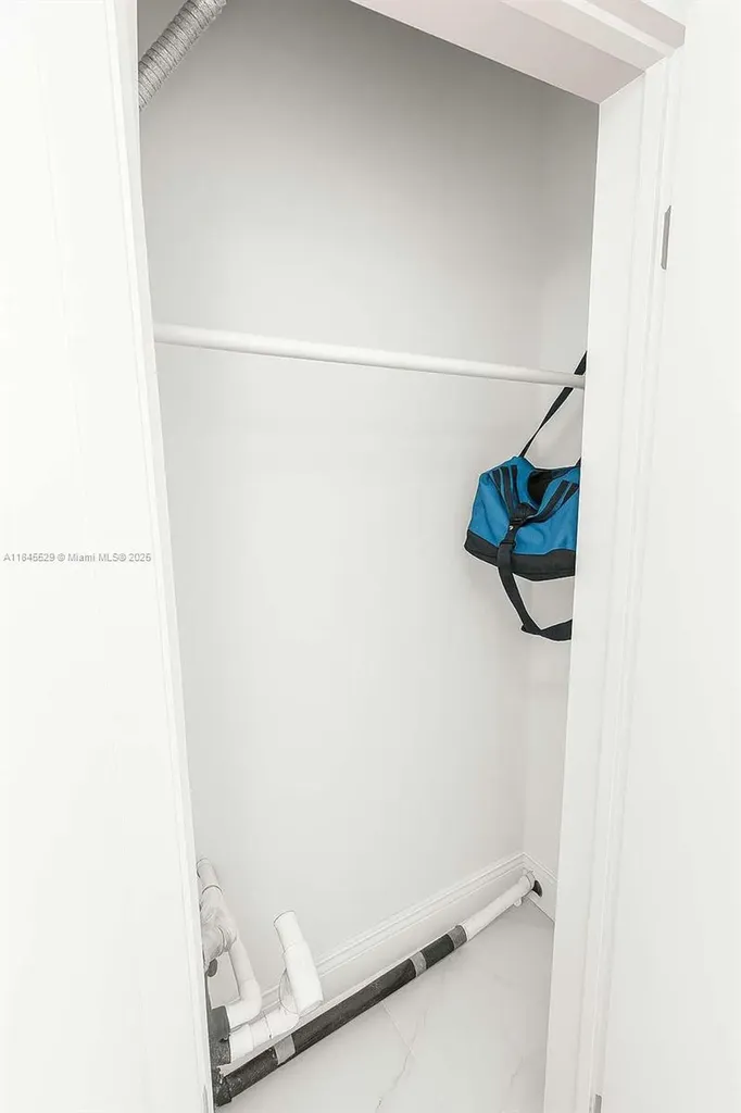 2231 NW 9th Court Fort Lauderdale FL 33311