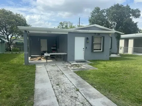 2231 NW 9th Court Fort Lauderdale FL 33311