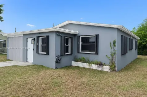 2231 NW 9th Court Fort Lauderdale FL 33311