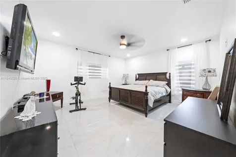 2011 SW 36th Avenue Fort Lauderdale FL 33312