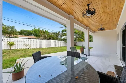 2011 SW 36th Avenue Fort Lauderdale FL 33312