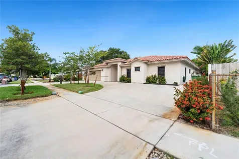 2011 SW 36th Avenue Fort Lauderdale FL 33312