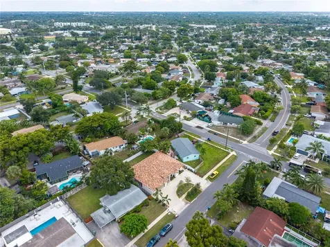 2011 SW 36th Avenue Fort Lauderdale FL 33312