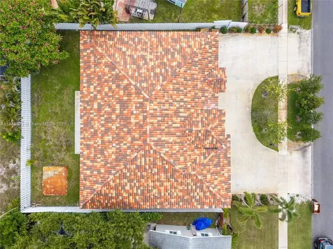 2011 SW 36th Avenue Fort Lauderdale FL 33312