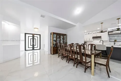 2011 SW 36th Avenue Fort Lauderdale FL 33312