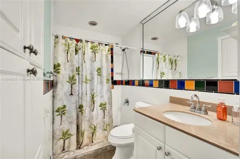 2421 NE 10th Avenue Pompano Beach FL 33064